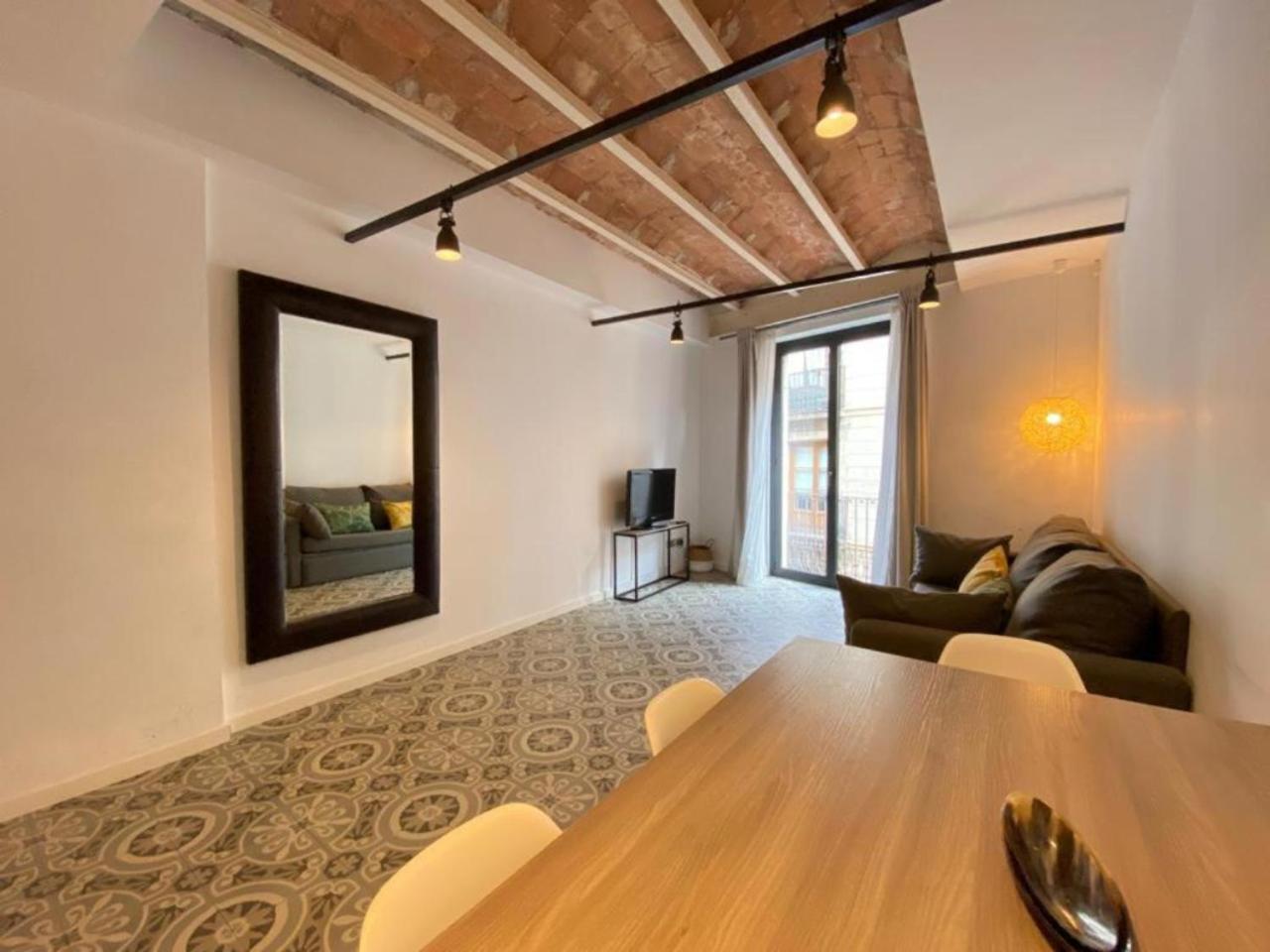 Liceu Apartments By Gaiarooms Barcelona Exterior photo